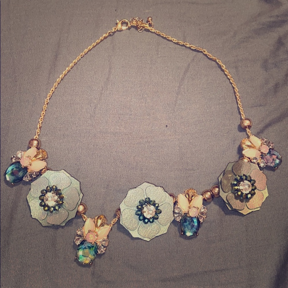 🦄Teal flower gold necklace🦄
